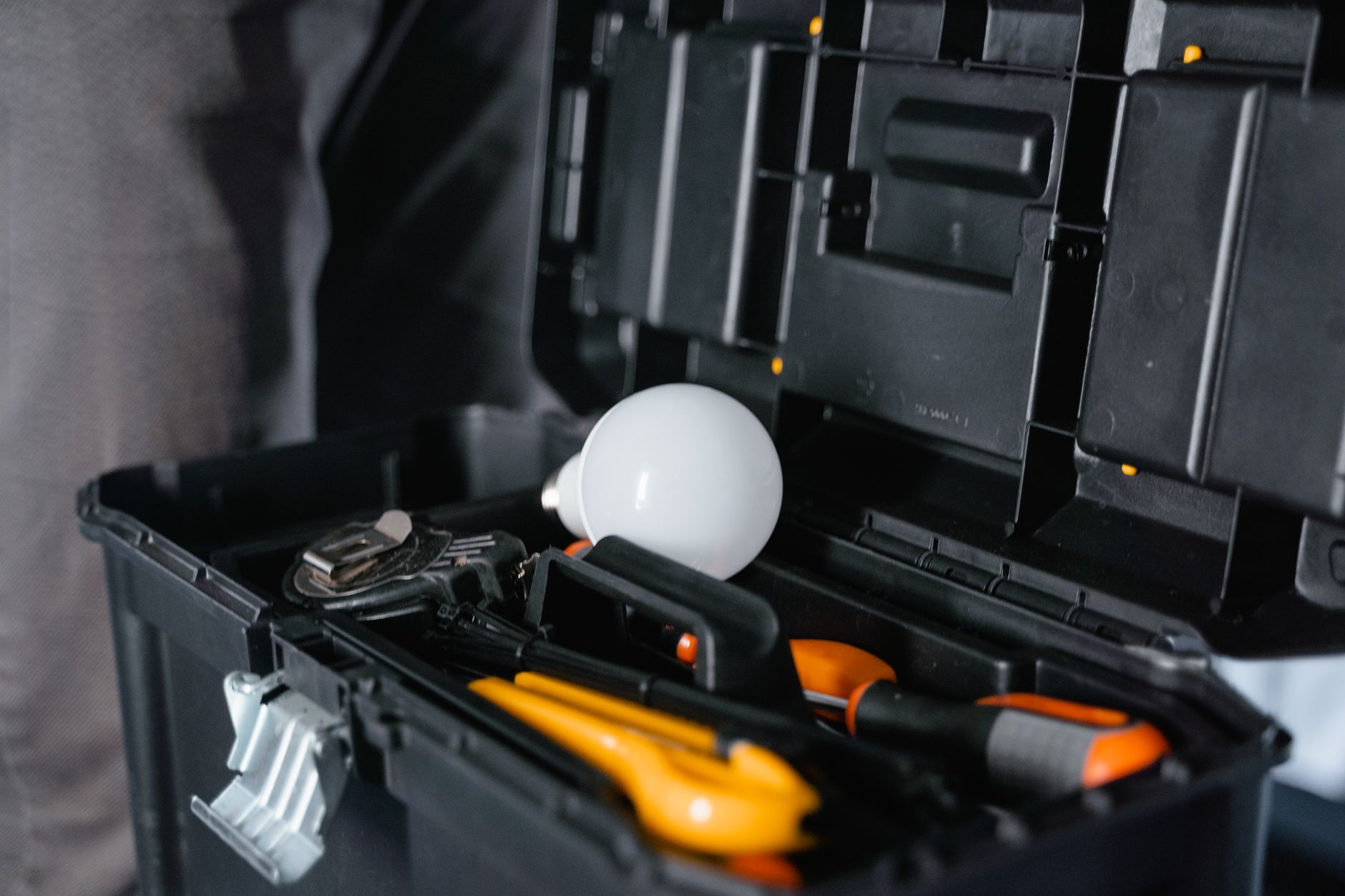 Tools for safe electrical installation work