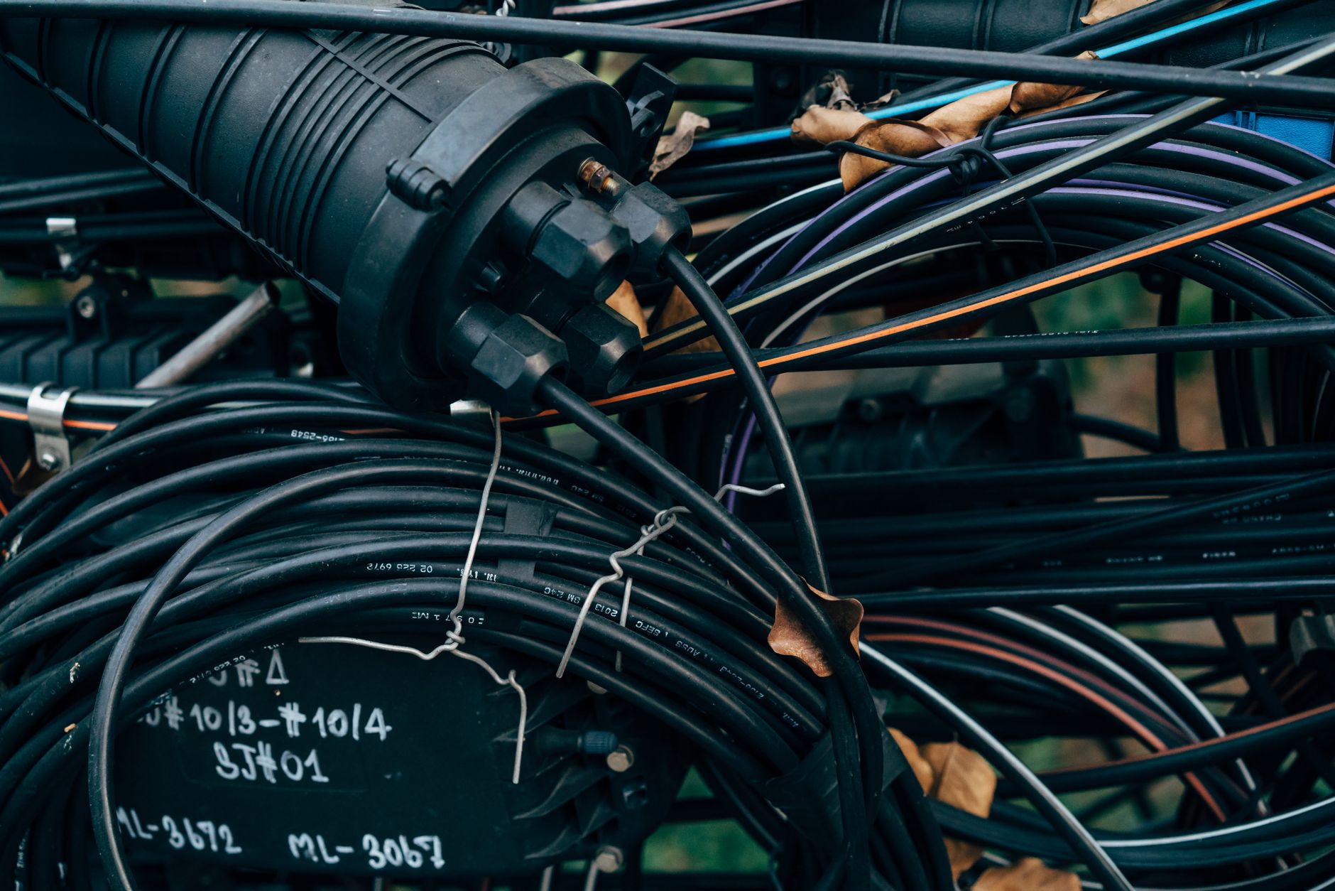 Cable Management 101: Protecting Your Starlink Cables from Weather and Damage