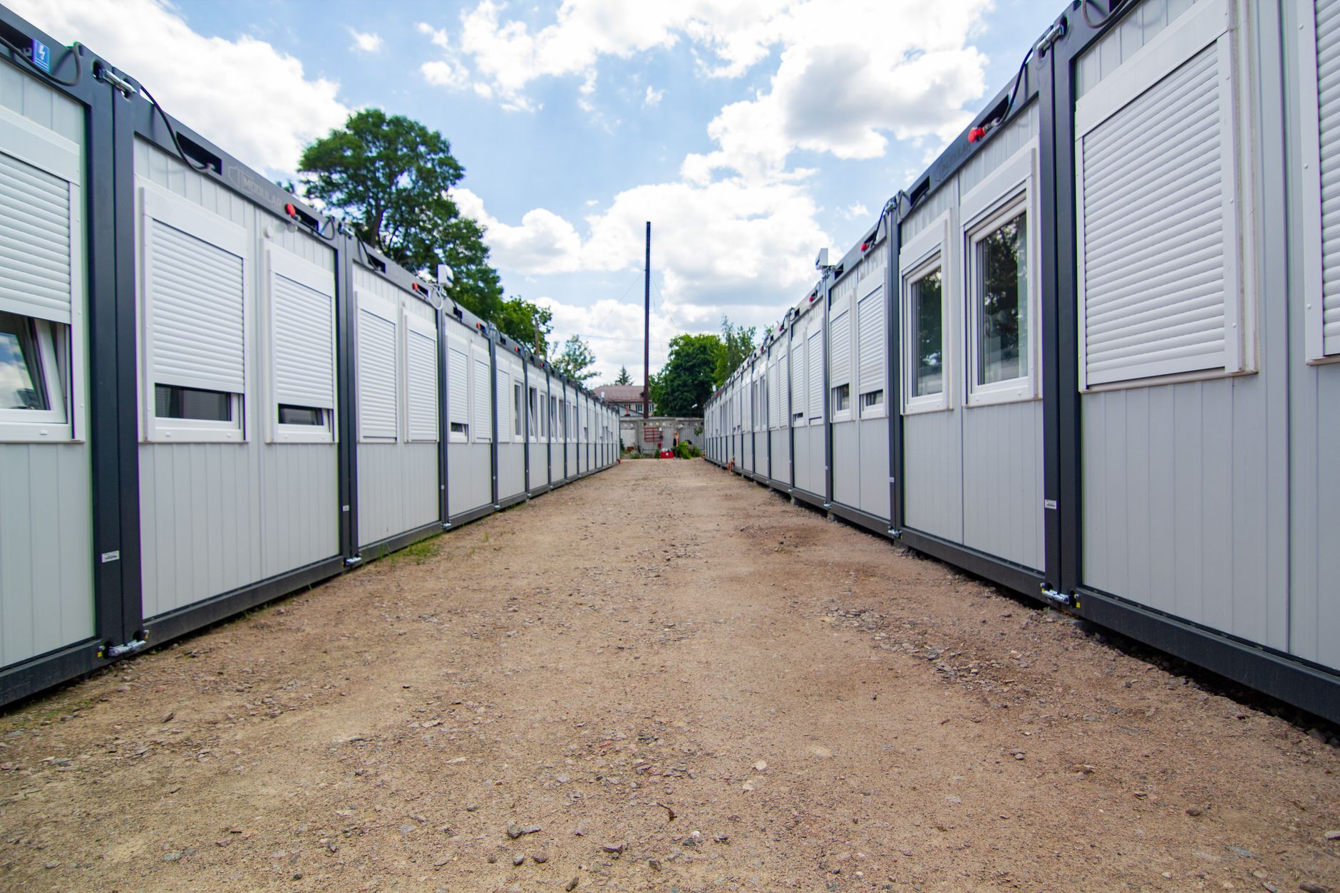 How to Set Up Starlink at a Temporary Worksite: Power, Placement and Shared Wi-Fi